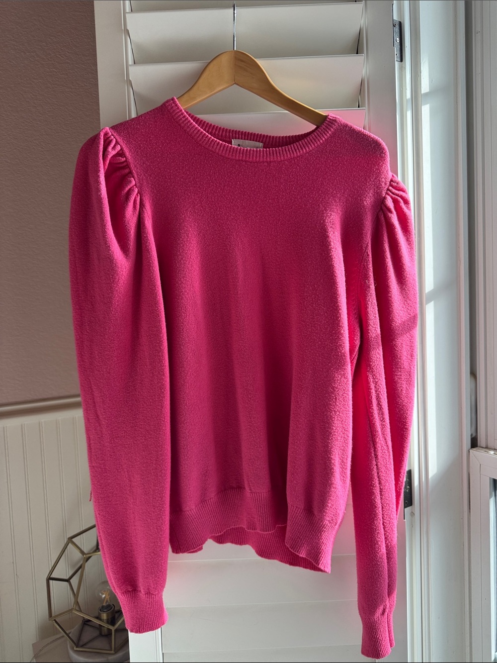 Crewneck Puff Sleeve Sweater in Bright Pink